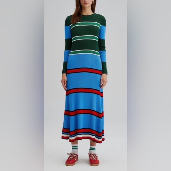 Dresses & Skirts - Touché Sweater Dress- size L